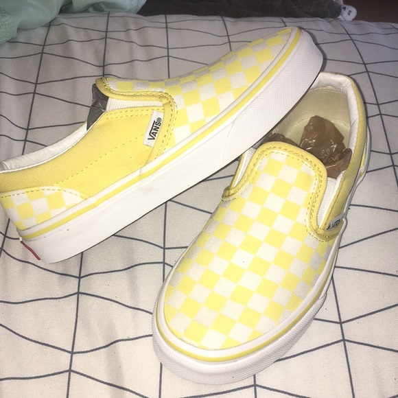 girls yellow checkered vans